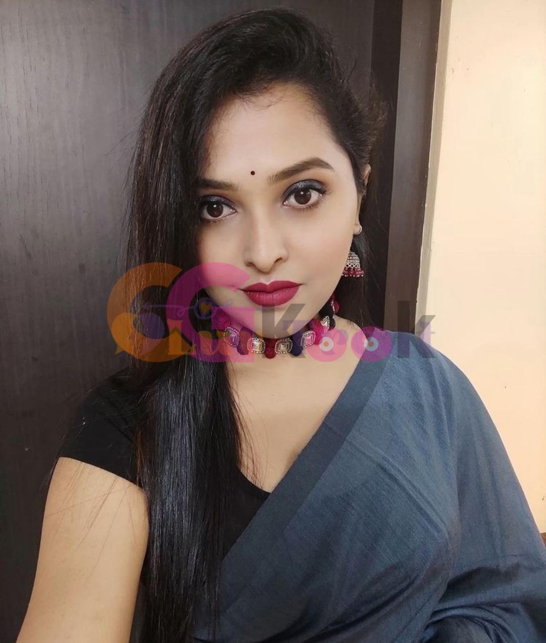 High profile independent college girl and house wife aunty provide service 